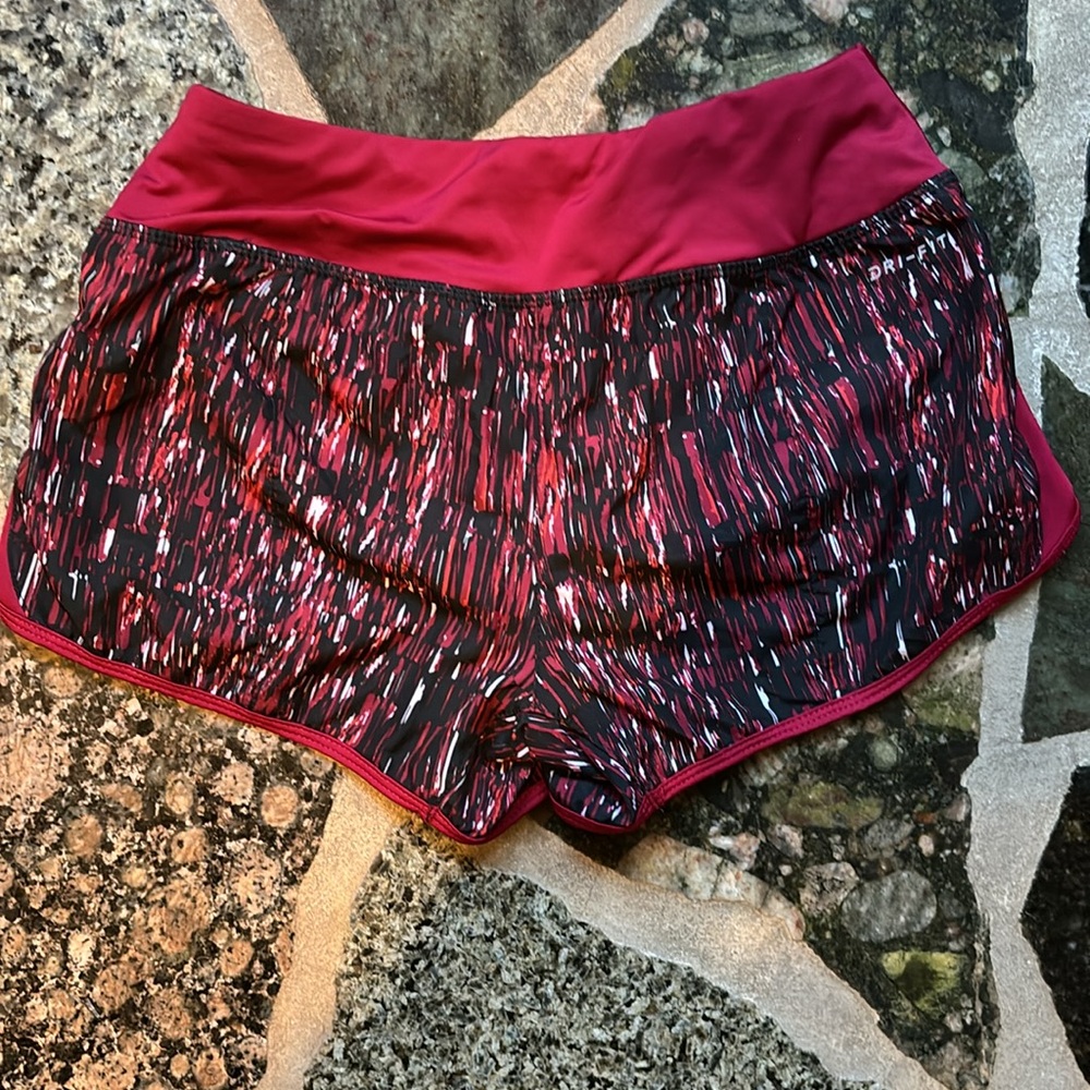 Nike Women's Screen Fuzz Printed Dry Crew Running Shorts 
Red and Blue pair. XS - Picture 4 of 7